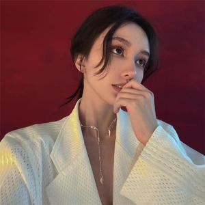 杨钰莹裸体欣赏1
